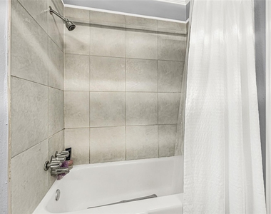 1111 Belaya Lane - Photo Thumbnail 23