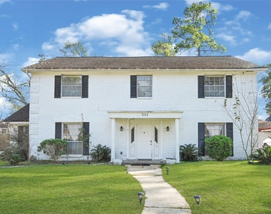 1111 Belaya Lane - Photo Thumbnail 2