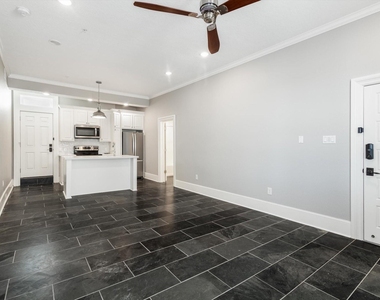 2401 Market Street - Photo Thumbnail 7
