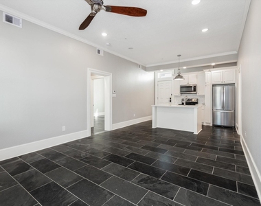 2401 Market Street - Photo Thumbnail 8
