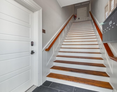 2401 Market Street - Photo Thumbnail 3