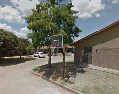 401 Mill Street - Photo Thumbnail 5