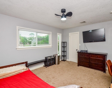 4315 Fernwood Drive - Photo Thumbnail 20
