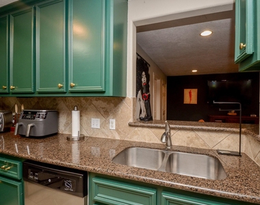 4315 Fernwood Drive - Photo Thumbnail 15