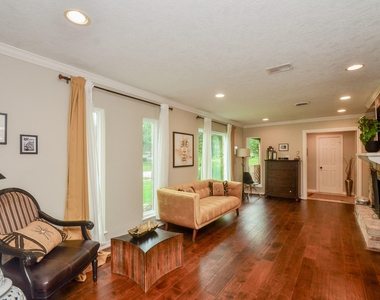 4315 Fernwood Drive - Photo Thumbnail 6