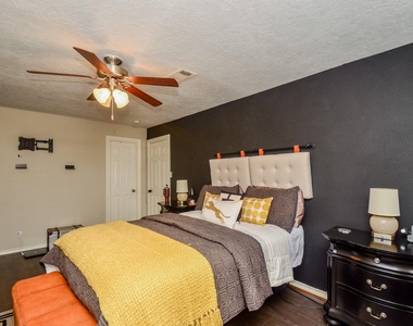 4315 Fernwood Drive - Photo Thumbnail 22