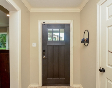 4315 Fernwood Drive - Photo Thumbnail 5