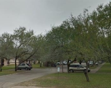 611 S Leo Avenue - Photo Thumbnail 3