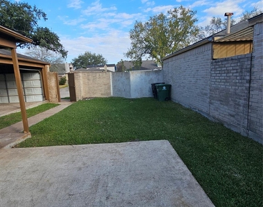 8151 Misty Ridge Lane - Photo Thumbnail 14