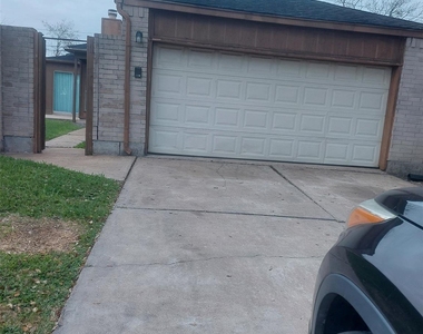 8151 Misty Ridge Lane - Photo Thumbnail 5