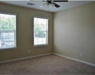 4426 25th Street - Photo Thumbnail 9