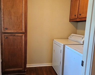 4426 25th Street - Photo Thumbnail 14