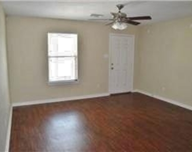 4426 25th Street - Photo Thumbnail 7