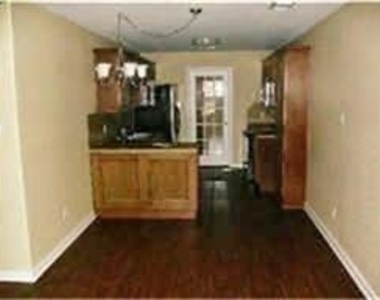 4426 25th Street - Photo Thumbnail 5