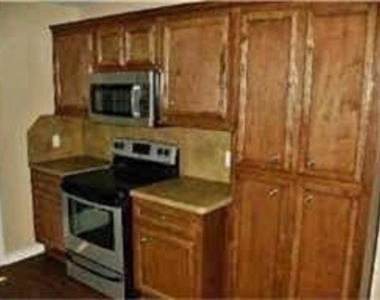 4426 25th Street - Photo Thumbnail 4