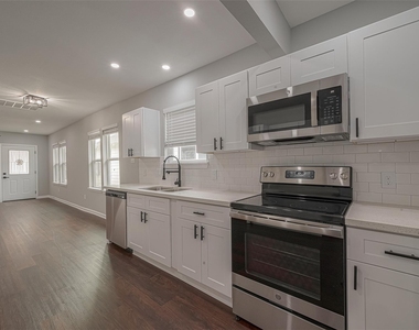3413 Simmons Street - Photo Thumbnail 8