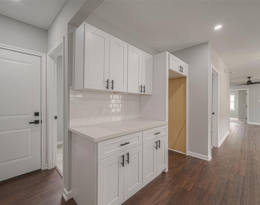 3413 Simmons Street - Photo Thumbnail 7