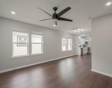 3413 Simmons Street - Photo Thumbnail 3
