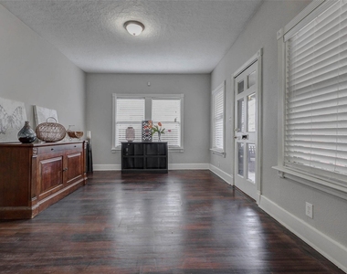 2410 Cleburne Street - Photo Thumbnail 26