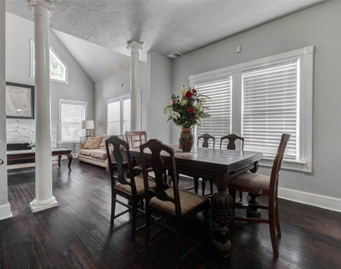2410 Cleburne Street - Photo Thumbnail 12