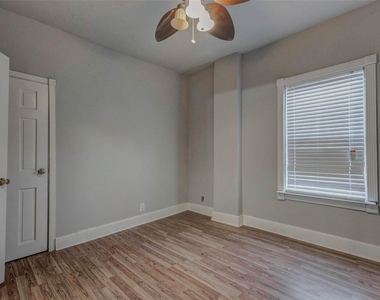 2410 Cleburne Street - Photo Thumbnail 22