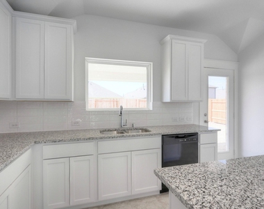 21251 Shore Bluff Drive - Photo Thumbnail 11