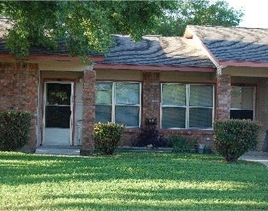 100 Windwood Drive - Photo Thumbnail 3