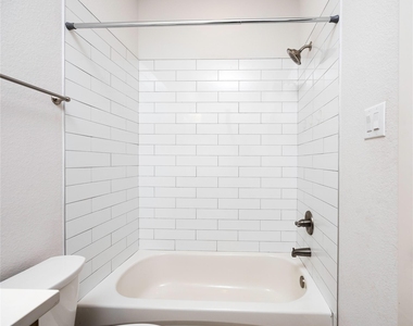 2517 Appian Way - Photo Thumbnail 31