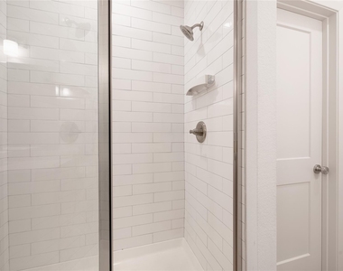 2517 Appian Way - Photo Thumbnail 24