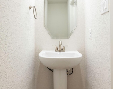 2517 Appian Way - Photo Thumbnail 20