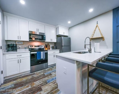 208 W Seminole Avenue - Photo Thumbnail 3