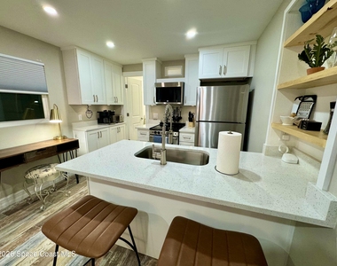 208 W Seminole Avenue - Photo Thumbnail 6