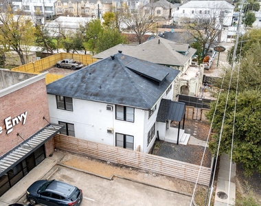 1119 Waugh Drive - Photo Thumbnail 26