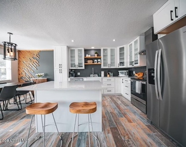 208 W Seminole Avenue - Photo Thumbnail 3