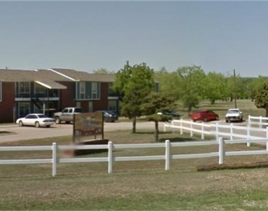325 South Hwy 6 - Photo Thumbnail 1