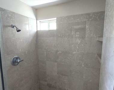 3231 Hemingway Drive - Photo Thumbnail 26