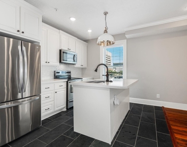 405 24th Street - Photo Thumbnail 9