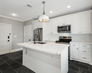 405 24th Street - Photo Thumbnail 8