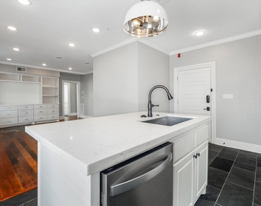 405 24th Street - Photo Thumbnail 11