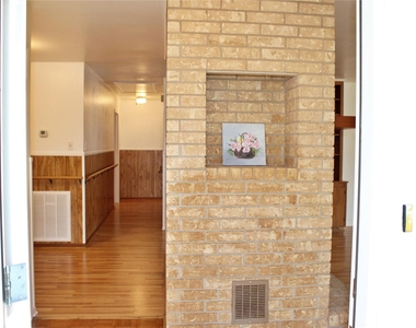 218 Smith Street - Photo Thumbnail 1