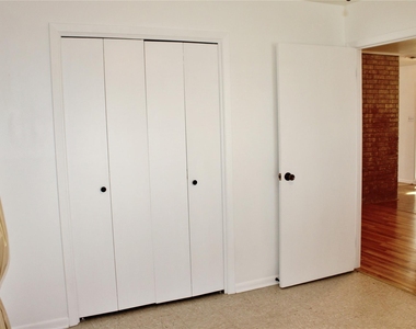 218 Smith Street - Photo Thumbnail 20