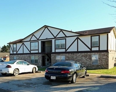 101 Pecan Street - Photo Thumbnail 1