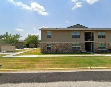 1501 Newland Dr - Photo Thumbnail 1