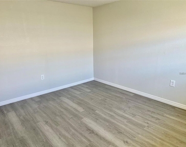 4930 Getner Street - Photo Thumbnail 30