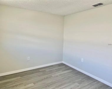 4930 Getner Street - Photo Thumbnail 26