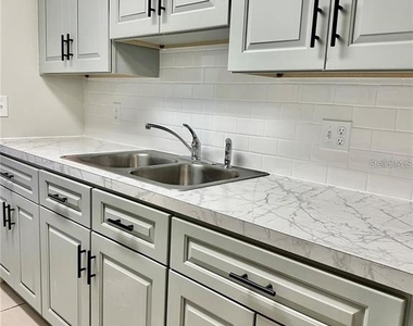 4930 Getner Street - Photo Thumbnail 15
