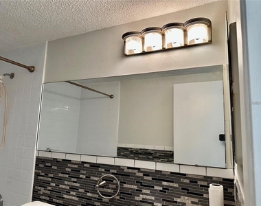 4930 Getner Street - Photo Thumbnail 18