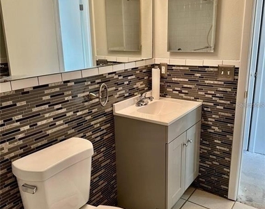 4930 Getner Street - Photo Thumbnail 21