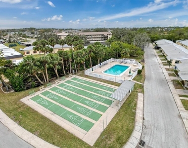4930 Getner Street - Photo Thumbnail 37