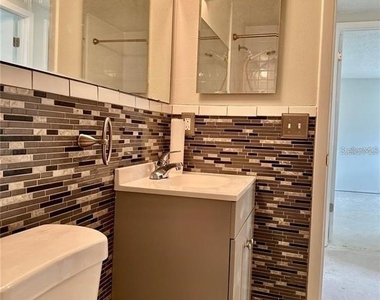 4930 Getner Street - Photo Thumbnail 24